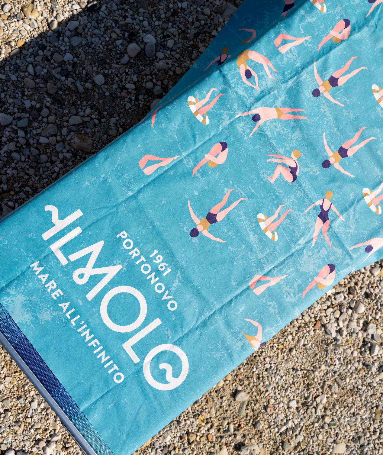 Beach-towel-swimmers-il-molo-portonovo